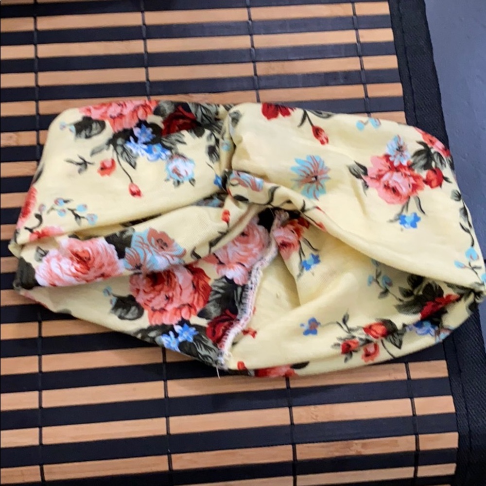 3 New knotted floral headbands - Picture 4 of 4